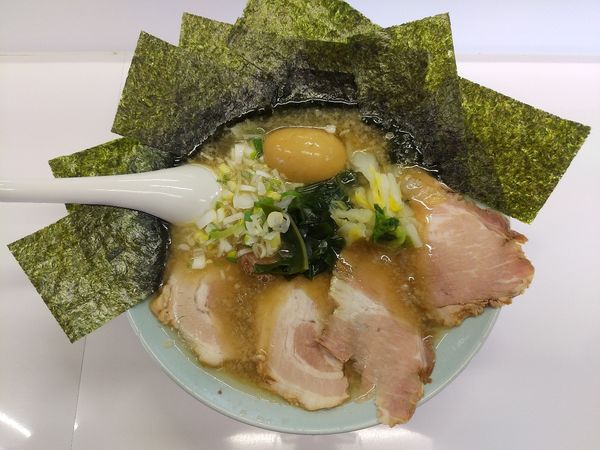 「チャーシューメン+味玉+のり ﾒﾝﾏ抜き」@ラーメンショップ 藤岡店の写真