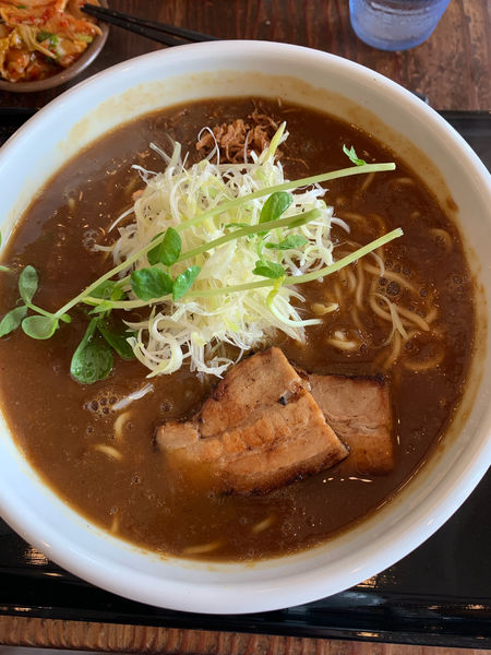 「トマトカレーらぁめん（トマト抜き）」@らぁめんたろうのはなれの写真