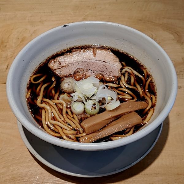 「らーめんmicro」@人類みな麺類 東京本店の写真