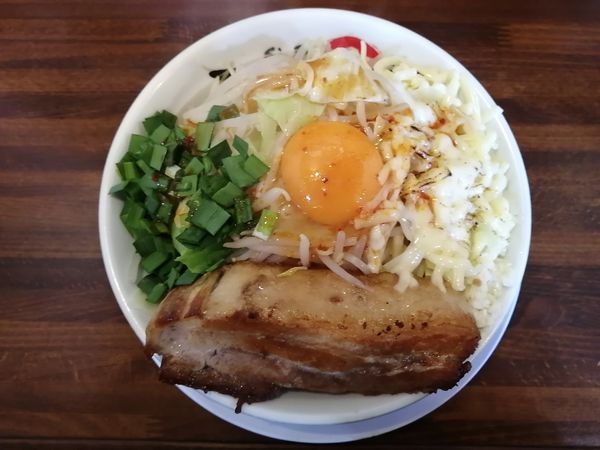 「男気チゲまぜDX＋野菜増し」@まるはち 春日井店の写真