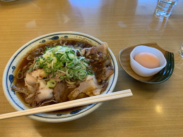 「チャーシューメン＋生玉子」@大喜 根塚店の写真
