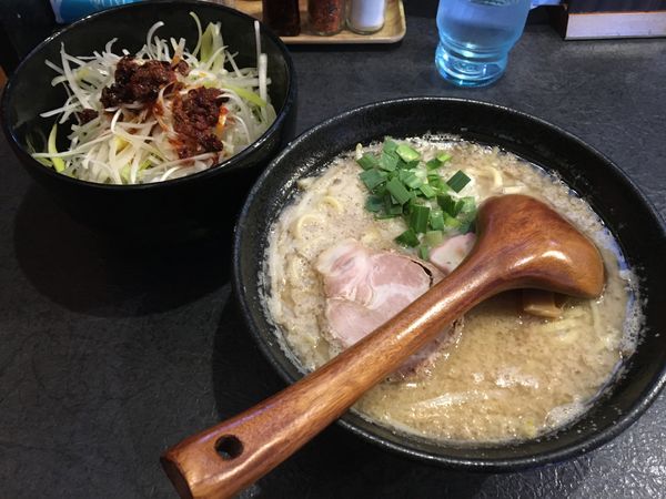 「辛ネギ味噌ラーメン(太麺 こってり)」@秋田ラーメン はまの写真