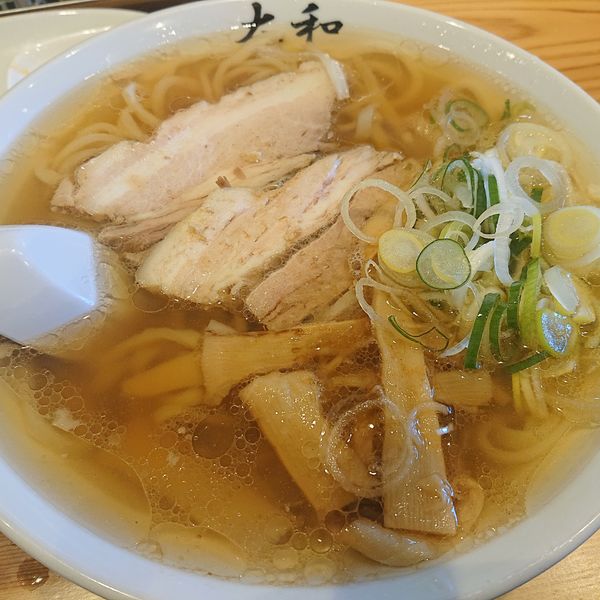 「ラーメン730円、焼き餃子3ヶ290円」@佐野青竹手打ちラーメン 大和の写真