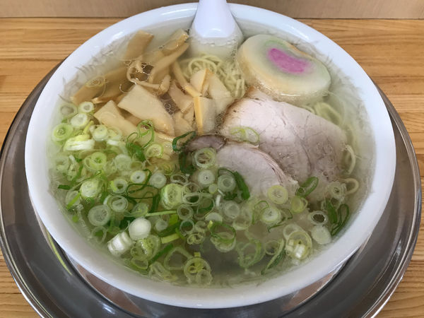 「塩ラーメン　800円」@ラーメンのたからやの写真