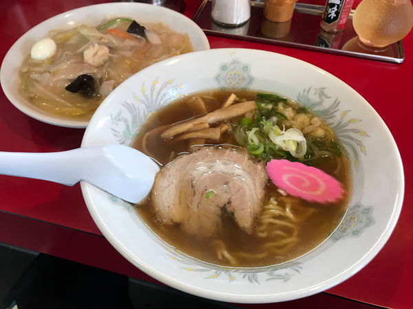 「正油ラーメン ハーフ　400円」@味の大番の写真