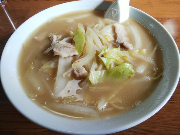 「萬山麺」@手打拉麺 萬山園 浅間温泉店の写真