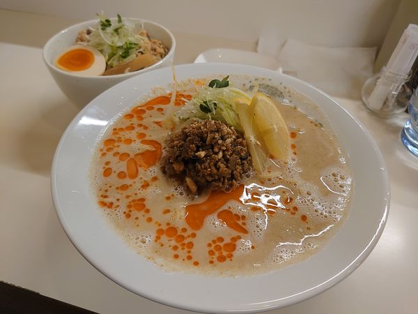 「塩タンタン麺」@らぁ麺 トイロの写真