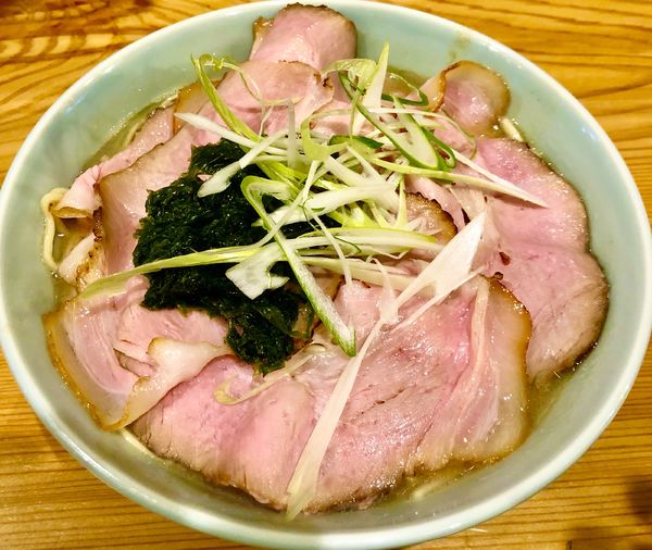 「かに豚骨らーめん塩900　大盛り100　トッピング肉300」@魚焚の写真