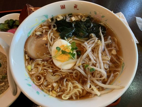 「半チャーハン+ラーメン」@中華料理 周礼の写真