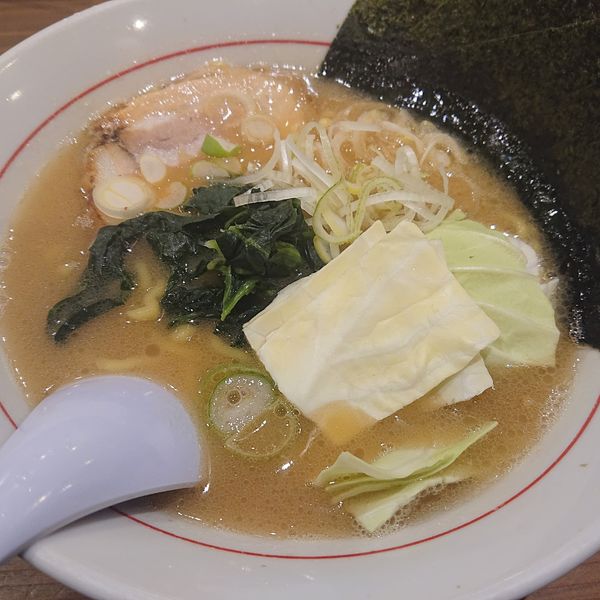 「うまいラーメン830円、唐揚げセット250円」@松福 御殿場インター店の写真
