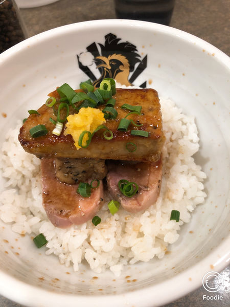 「満鶏丼」@満鶏軒 本郷三丁目店の写真