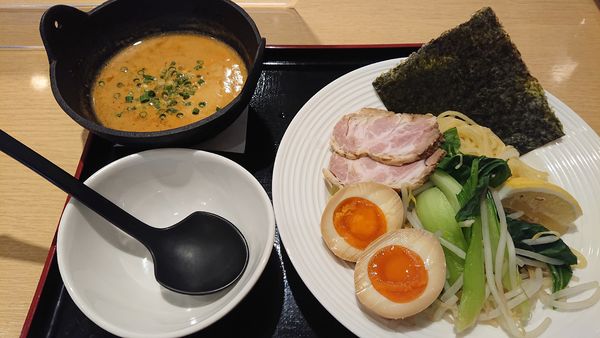 「焼き味噌つけ麺 800円」@中華屋 華苑の写真