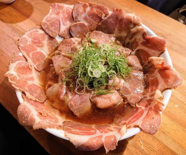 「焼豚満開横丁そば」@横丁そば 小西湖の写真