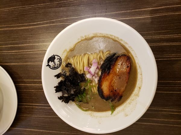 「濃厚煮干ラーメン」@煮干らあめん じんべえの写真