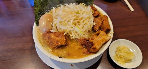「ぶっ玉みちるめん」@ガツ盛リラーメン みちる屋 松戸店の写真