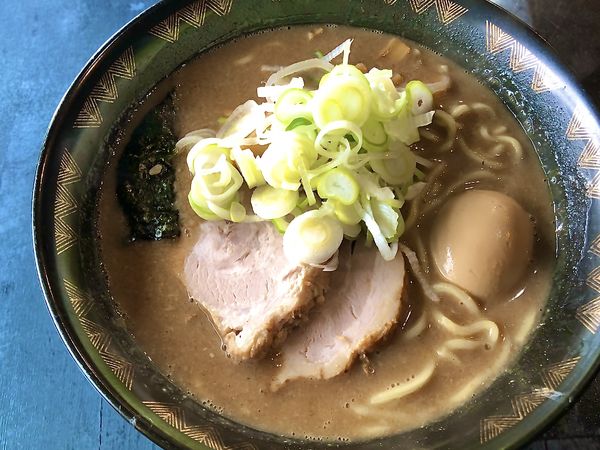 「とんにぼラーメン」@麺山 長苗代店の写真