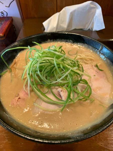 「濃厚和風鶏骨醤油」@弘雅流製麺の写真