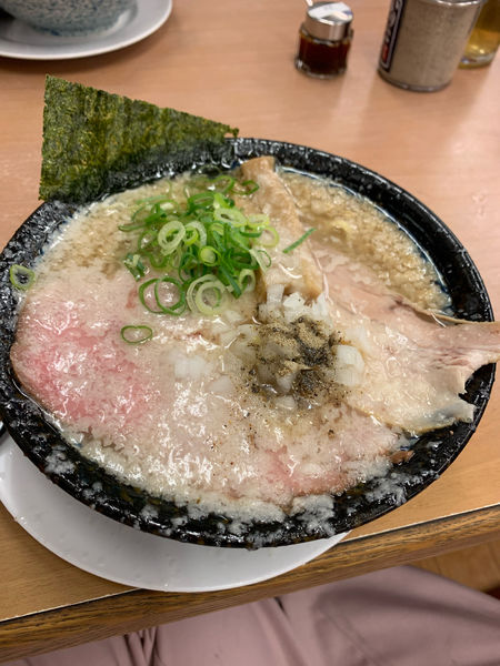 「背脂煮干し醤油ラーメン」@麺屋 大羽 西神戸店の写真