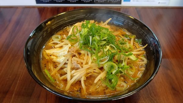 「特製 味噌ラーメン890円+中盛100円」@麺処 七転八起の写真