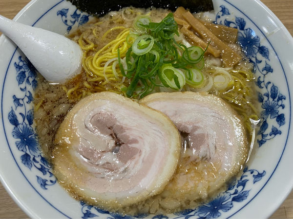 「背脂正油ラーメン」@覆めん 花木の写真