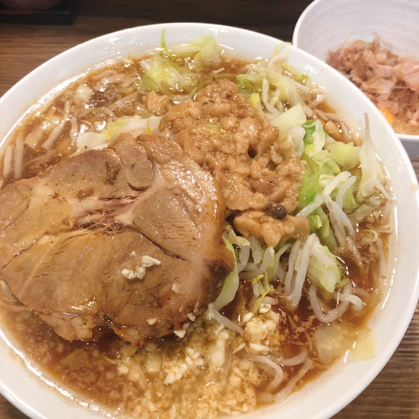 「ラーメン 小 醤油　720円　生玉子　50円」@ラーメンたろうの写真
