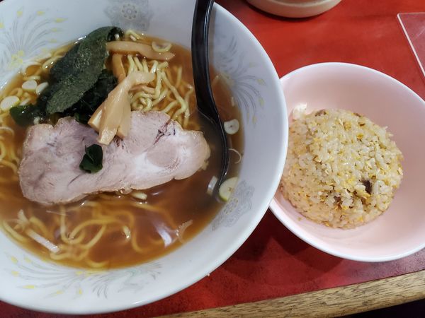 「半チャンラーメン650円」@らーめん ほん田の写真