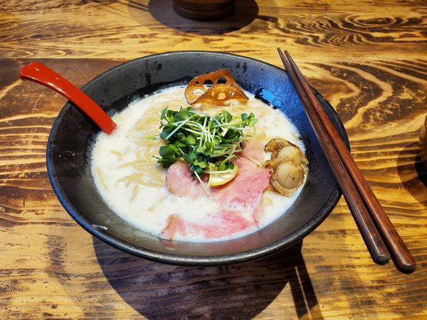 「濃厚ホタテそば」@岩本屋 福井本店の写真