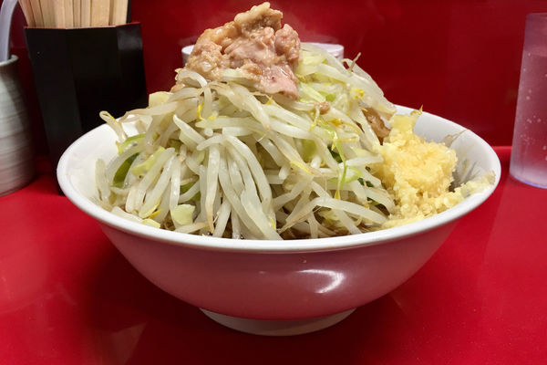 「小ラーメン(麺少なめ・ヤサイ・ニンニク・アブラ) 700円」@ラーメン二郎 越谷店の写真
