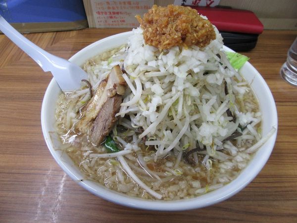 「限定　ふじ麺（８８０円）＋特盛２００円　野菜増し」@大勝軒ROSSO－ロッソ－の写真