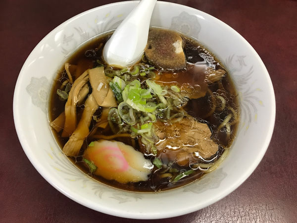 「しょうゆラーメン　700円」@ラーメン・お食事 よしおかの写真