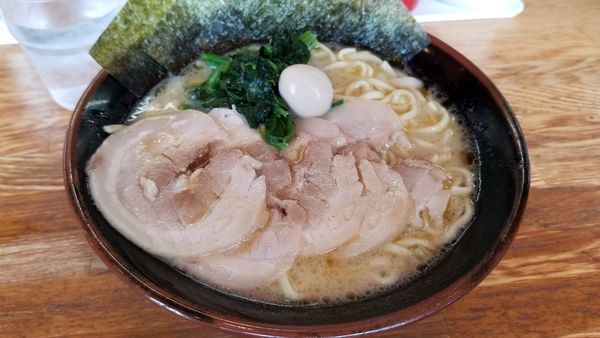 「塩ちゃしゅー麺」@横浜家系ラーメン頂家の写真