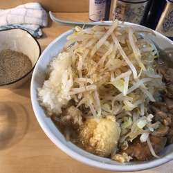 たまブー郎(タマネギ・魚粉入り) 　ヤサイニンニクアブラ