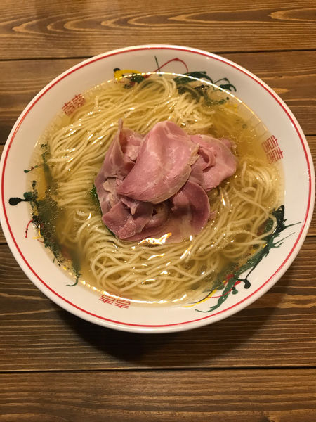 「塩ラーメン 900円」@ぷれじでんとの写真