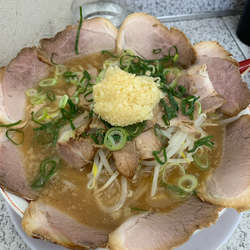 チャーシューメン（大盛）ニンニクトッピング