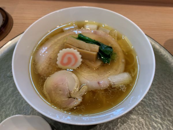 「羅臼昆布と鮭節の中華そば」@中華そば 深緑の写真