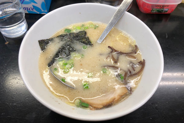 「【曜日別】トン塩ラーメン500円+替玉(赤玉)」@一番 新狭山店の写真
