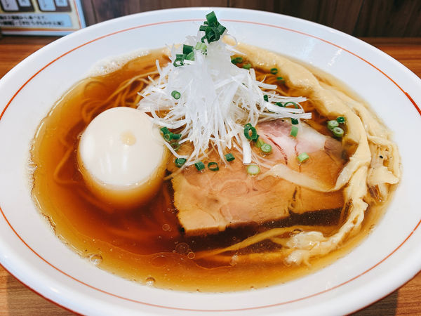 「煮干し醤油ら〜麺　味玉」@ら〜麺 安至の写真