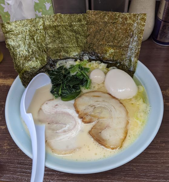 「魂心らーめん 820円」@横浜家系らーめん 魂心家 あざみ野店の写真