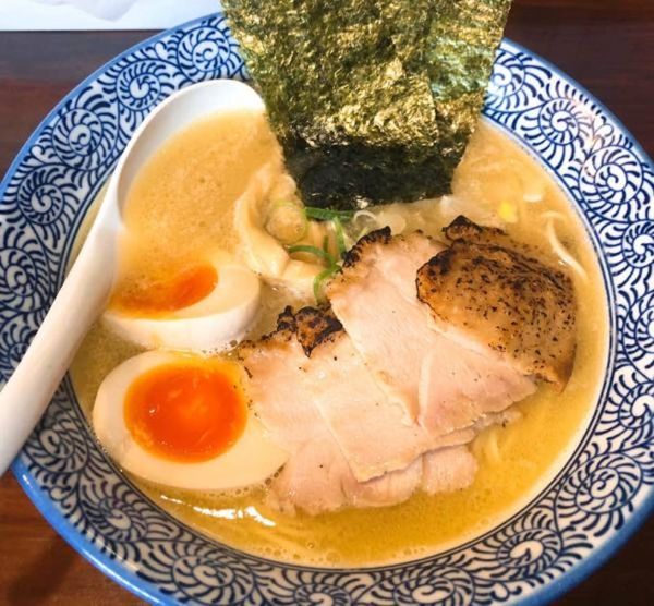 「鶏白湯らーめん」@麺匠 ようすけ 鶏煮亭 下高井戸店の写真