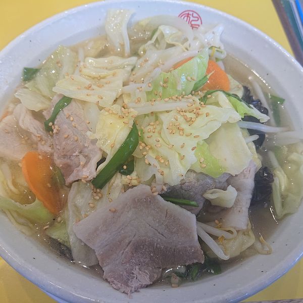 「塩タンメン肉入り649円、半炒飯275円」@松軒 中華食堂 千歳烏山店の写真