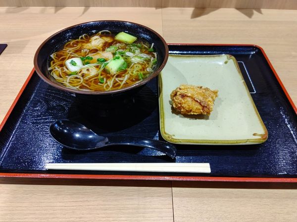 「炭火焼鶏南蛮そば(並盛)759円+ミニ山賊焼き121円」@そば処 小木曽製粉所 イオンモール高崎店の写真
