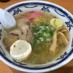 塩丸ラーメン　800円