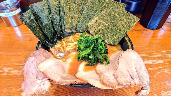 「チャーシューメン(麺硬め･味濃いめ･油少なめ)+海苔」@末廣家の写真