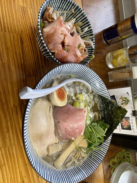 「一番搾り出汁ラーメン」@中華そば よしかわの写真