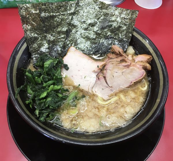 「背脂ラーメン(800¥)」@家系ラーメン 王道家の写真