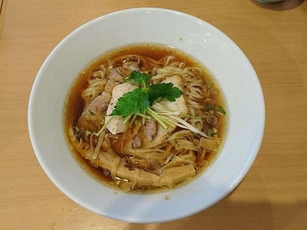「生姜醤油らぁー麺(平打ち麺)」@麺や 一峯の写真