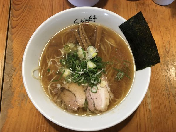 「醤油ら〜めん」@ShiNaChiKu亭の写真