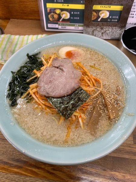 「辛いネギラーメン（並） 800円」@ラーメンHOUSE リュウビの写真