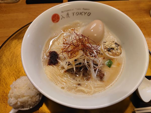 「【限定】ホワイトファルコン（白台湾らぁ麺）800円＋煮玉子」@入鹿（IRUCA）-Tokyo-の写真