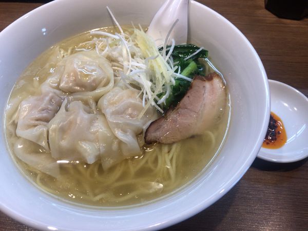 「塩雲吞麺880円」@雲呑麺のお店 おんわの写真